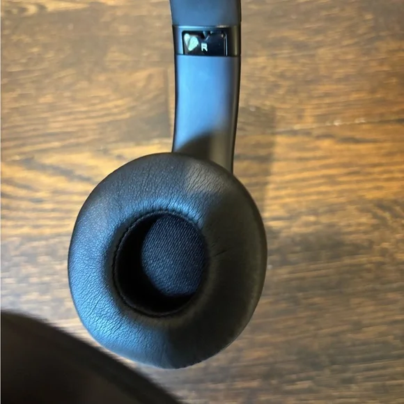 Beats Solo3 Wireless On-Ear Headphones
